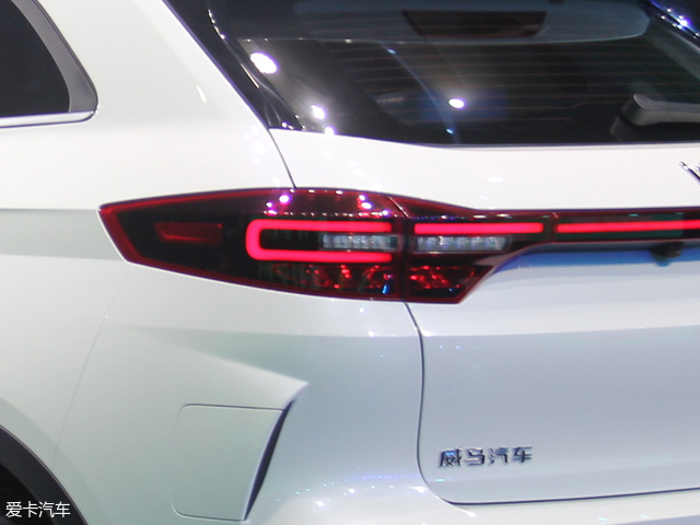 威馬汽車(chē)首款量產(chǎn)車(chē)發(fā)布