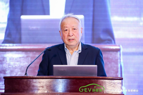 國(guó)家新能源汽車創(chuàng)新工程專家組組長(zhǎng)王秉剛